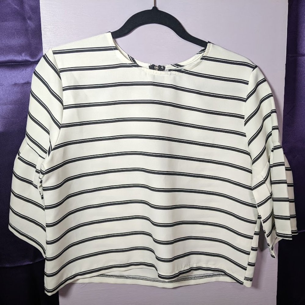 Striped and cropped blouse - pleated bell sleeve - office top